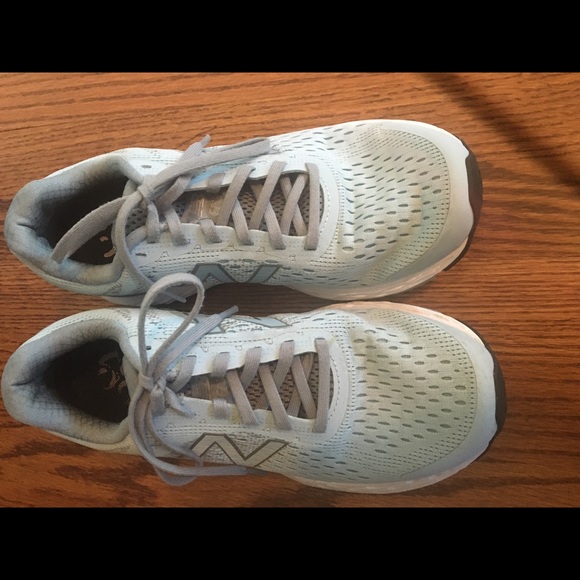 New Balance Shoes. Only worn a handful of times. - Picture 2 of 4